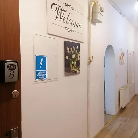 Tulip - Jednoosobowy Nr 3 Ze Wspolna Lazienka I Kuchnia Apartamento *