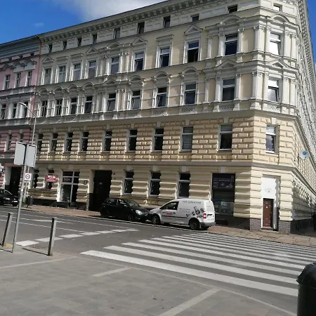 Tulip - Jednoosobowy Nr 3 Ze Wspolna Lazienka I Kuchnia * Szczecin